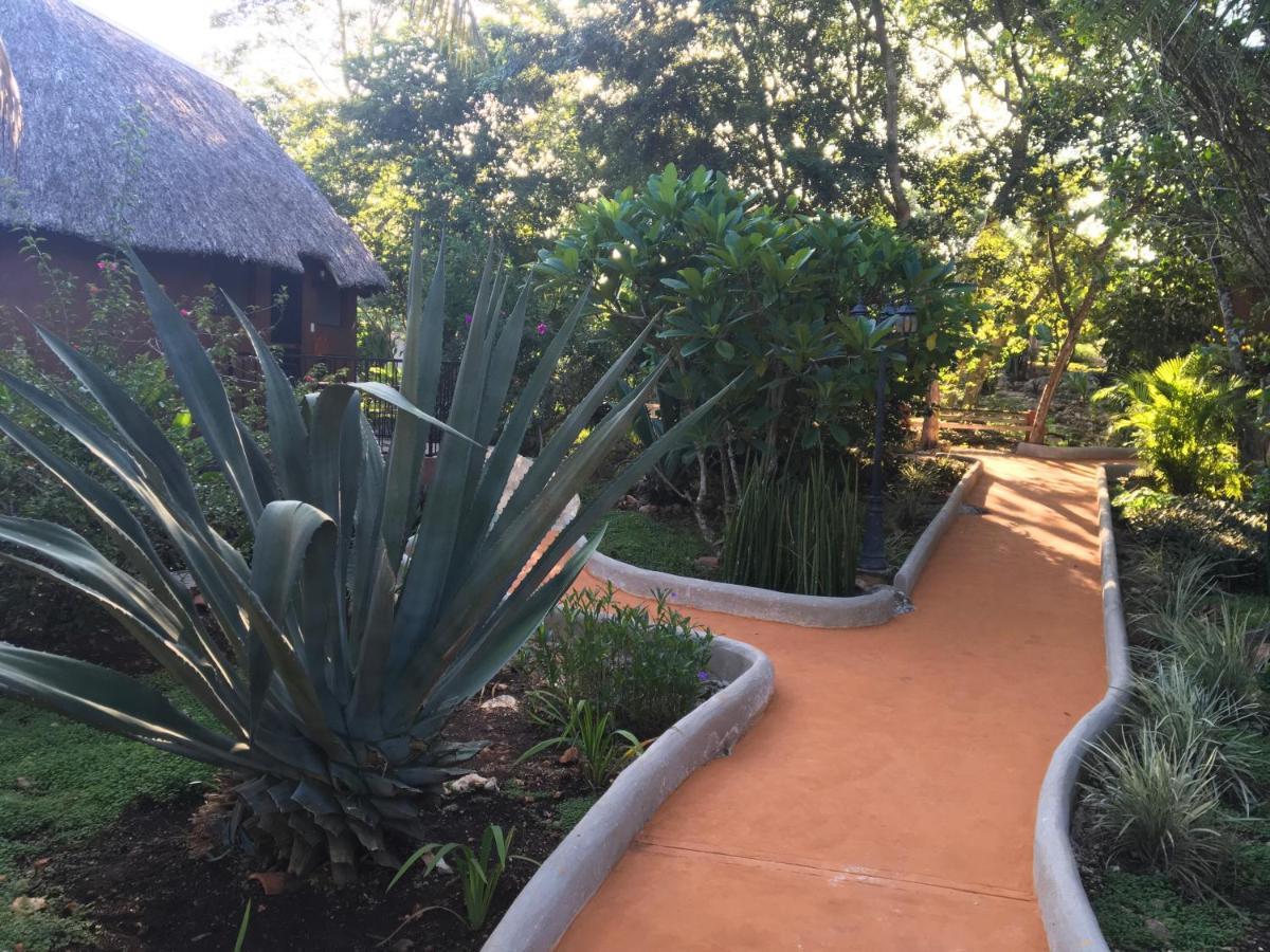 The Pickled Onion B&B And Restaurant Uxmal Santa Elena Exterior foto